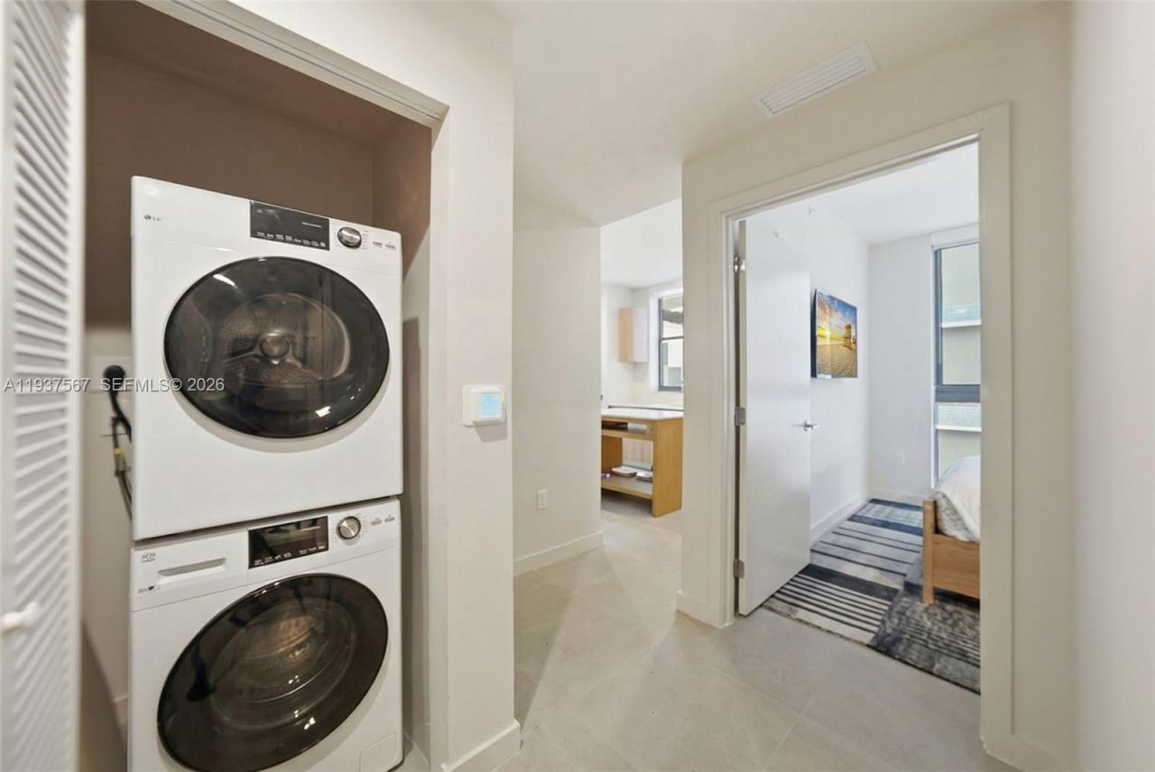 11 NE 6 Street, Unit 709, Miami, FL 33132 Photo