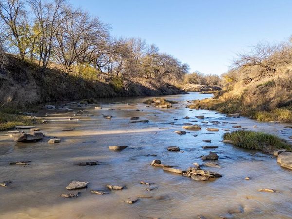 8498 County Road 121 RD, San Saba, TX 76877