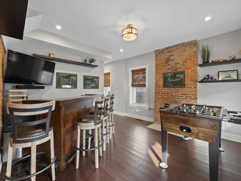 192 E 2nd Avenue, Columbus, OH 43201 Photo 15