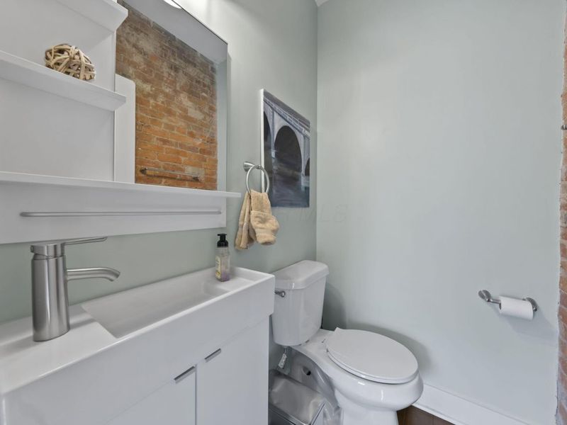 192 E 2nd Avenue, Columbus, OH 43201 Photo 16