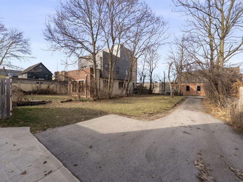 192 E 2nd Avenue, Columbus, OH 43201 Photo 36