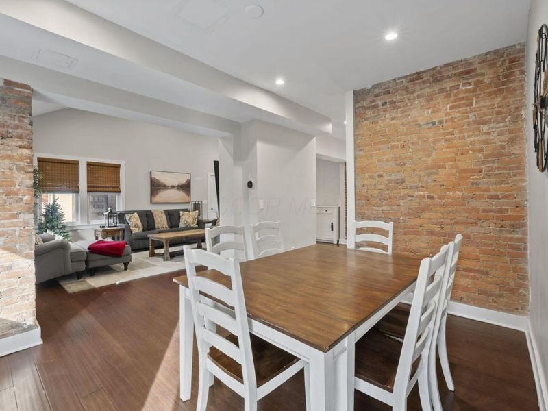 192 E 2nd Avenue, Columbus, OH 43201 Photo 4