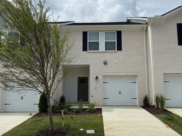 7138 Cedarcrest Ln, Fairview, TN 37062