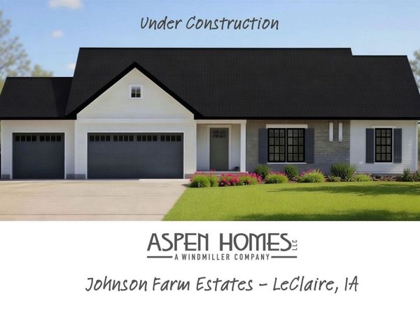 11 Viola Drive, Le Claire, IA 52753