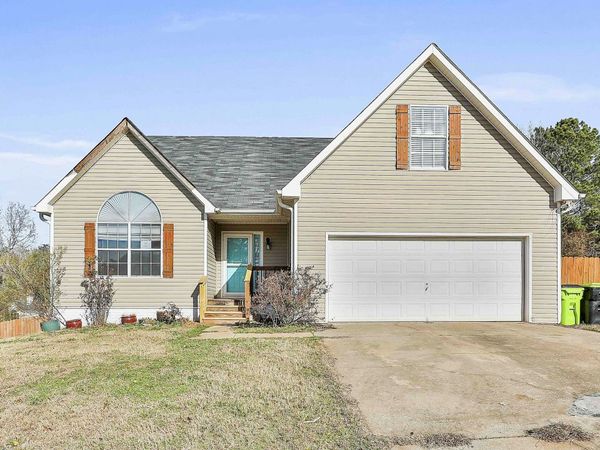 128 Calico Loop, Grantville, GA 30220