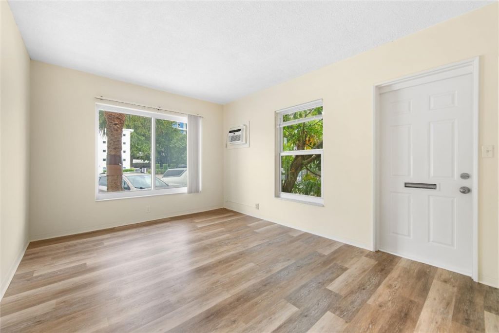 525 Antioch Avenue, Fort Lauderdale, FL 33304 Photo