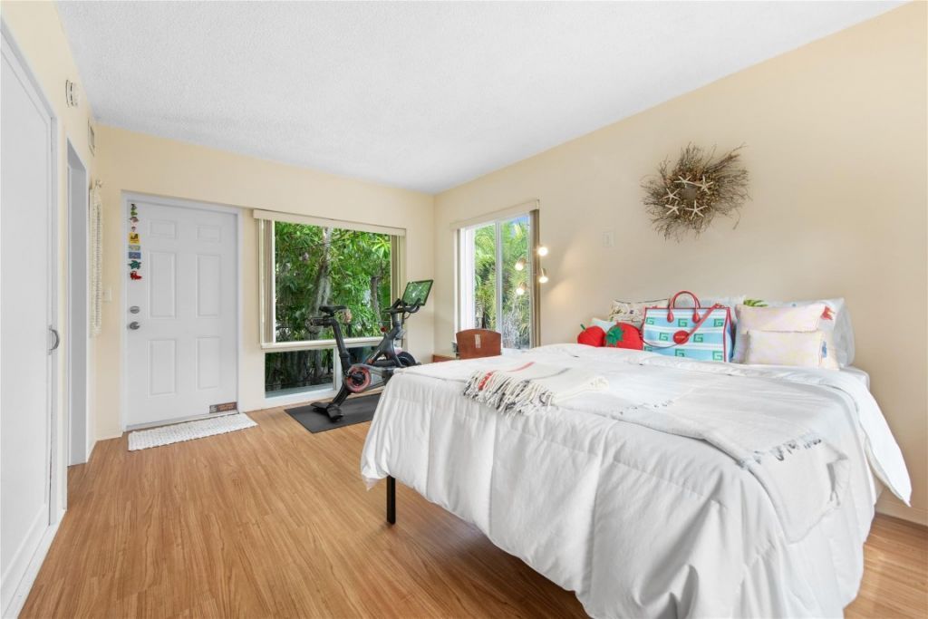 525 Antioch Avenue, Fort Lauderdale, FL 33304 Photo