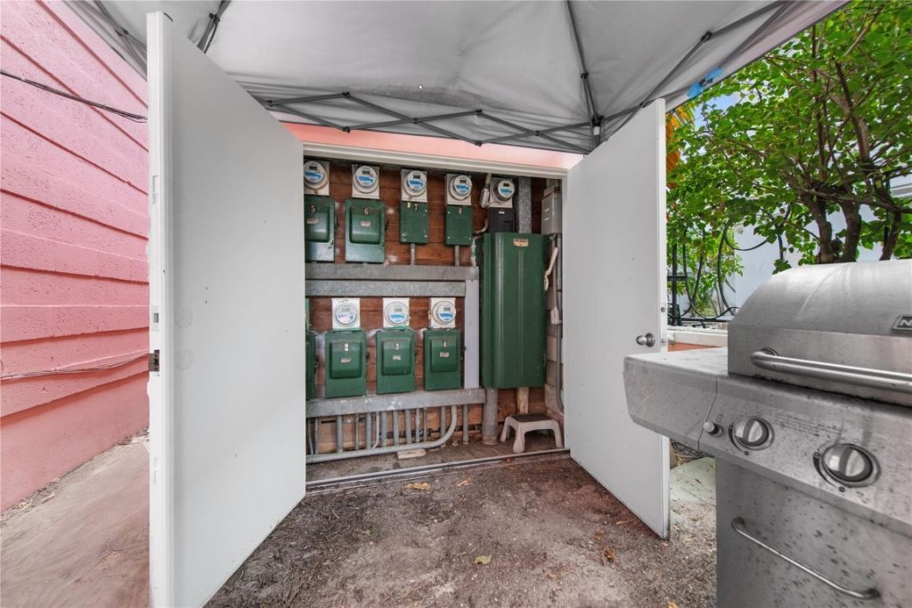 525 Antioch Avenue, Fort Lauderdale, FL 33304 Photo