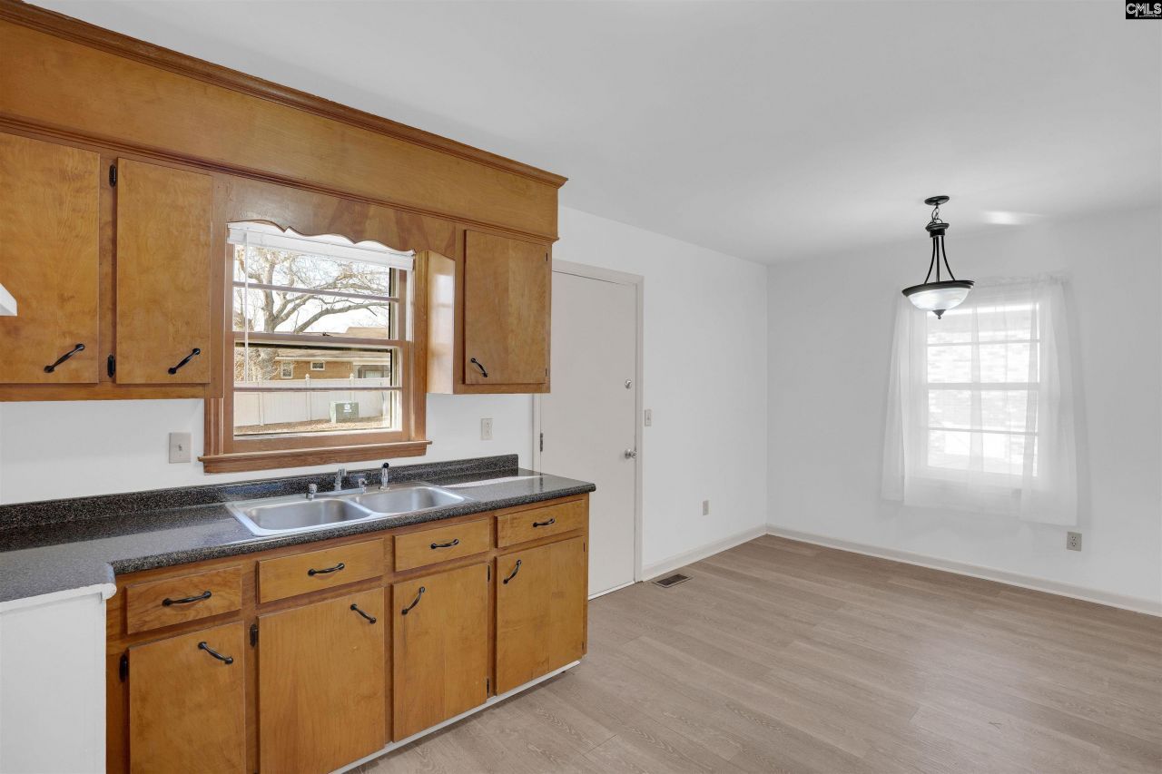 324 Gatlin Drive Photo 8