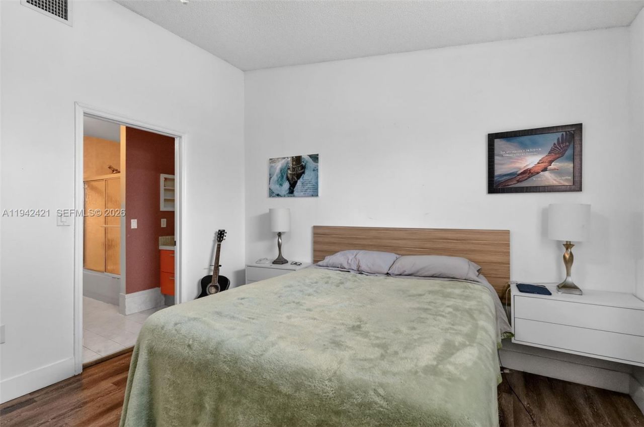 18752 NW 84th Pl, Unit 606-6, Hialeah, FL 33015 Photo