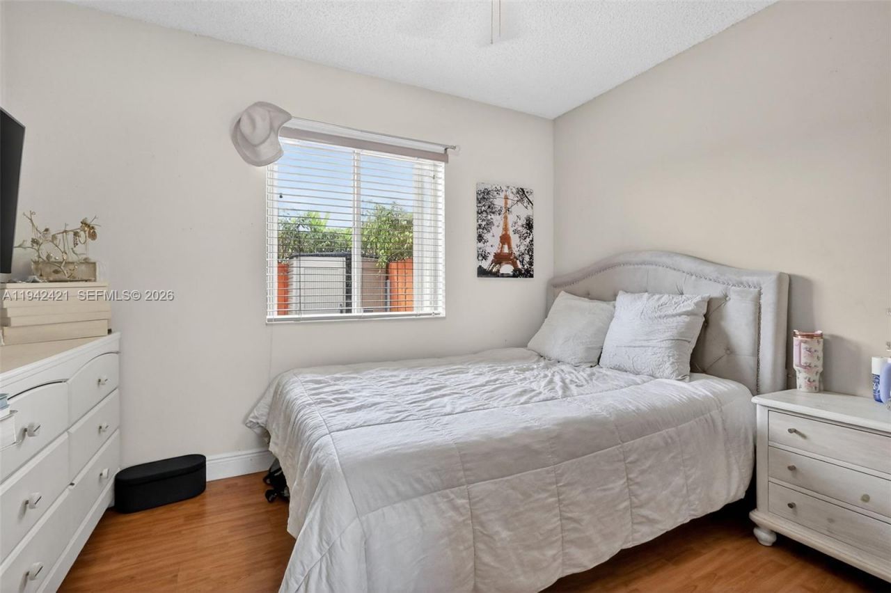 18752 NW 84th Pl, Unit 606-6, Hialeah, FL 33015 Photo