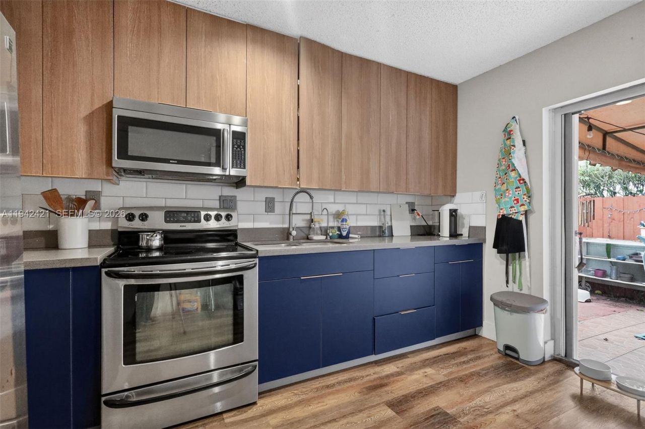 18752 NW 84th Pl, Unit 606-6, Hialeah, FL 33015 Photo