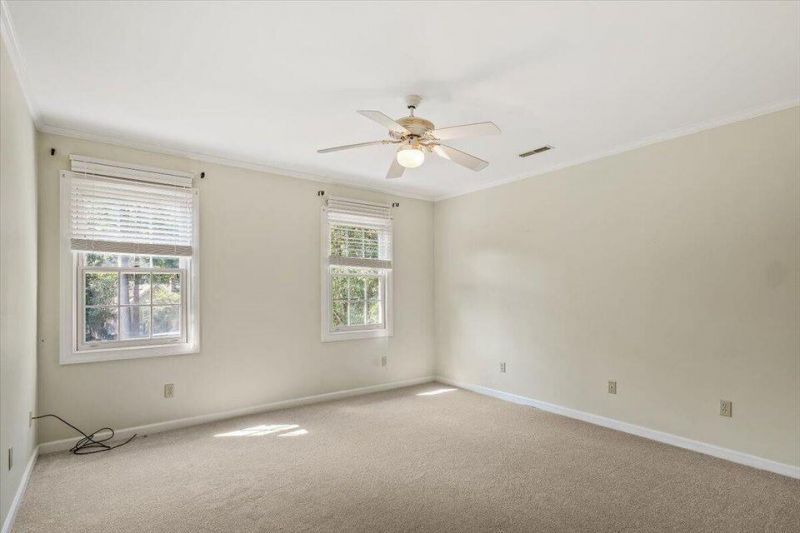 117 Drayton Drive Photo 10