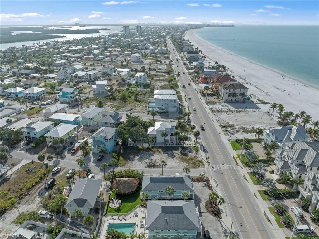 100 Washington Ave, Fort Myers Beach, FL 33931 Photo
