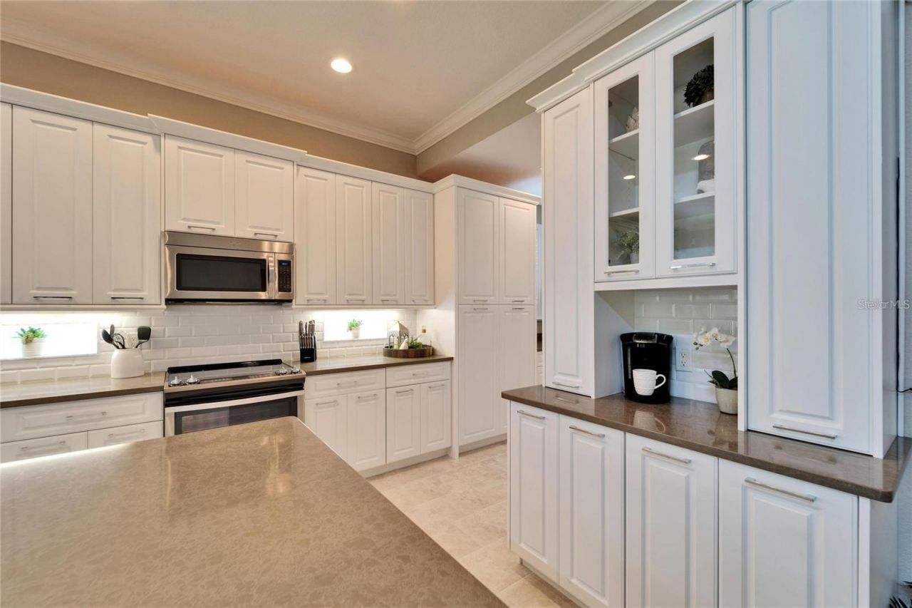 1711 Laurel Glen Place, Lakeland, FL 33803 Photo