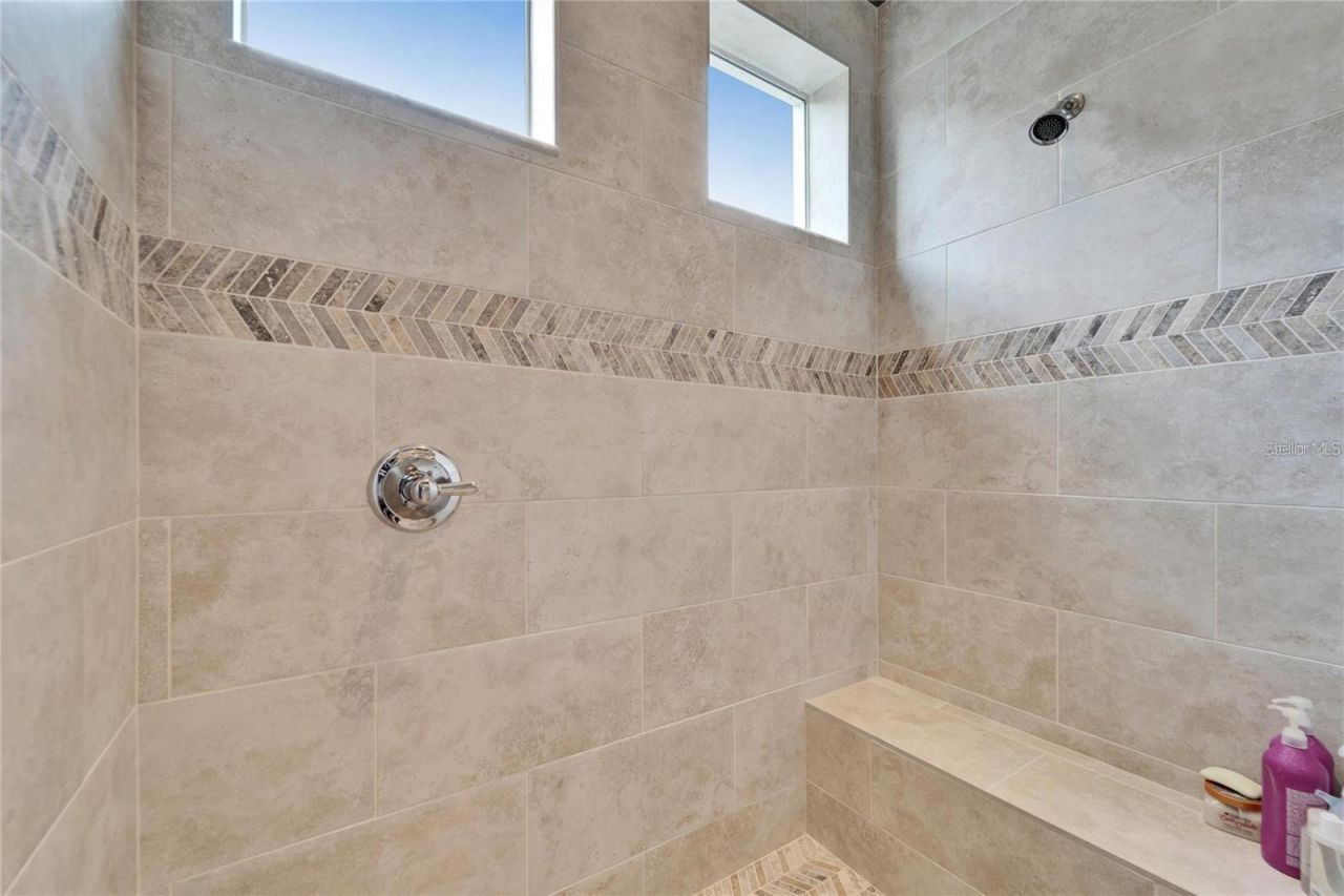 1711 Laurel Glen Place, Lakeland, FL 33803 Photo