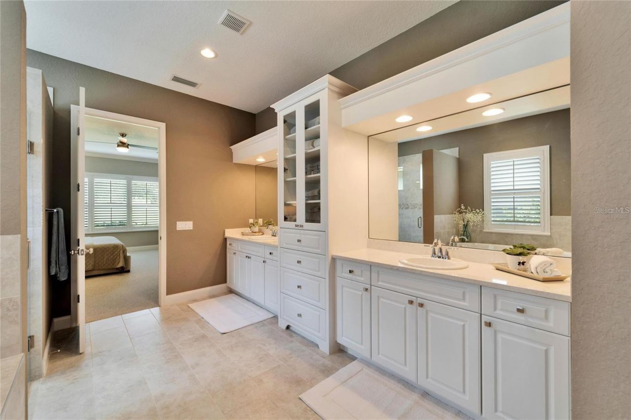 1711 Laurel Glen Place, Lakeland, FL 33803 Photo