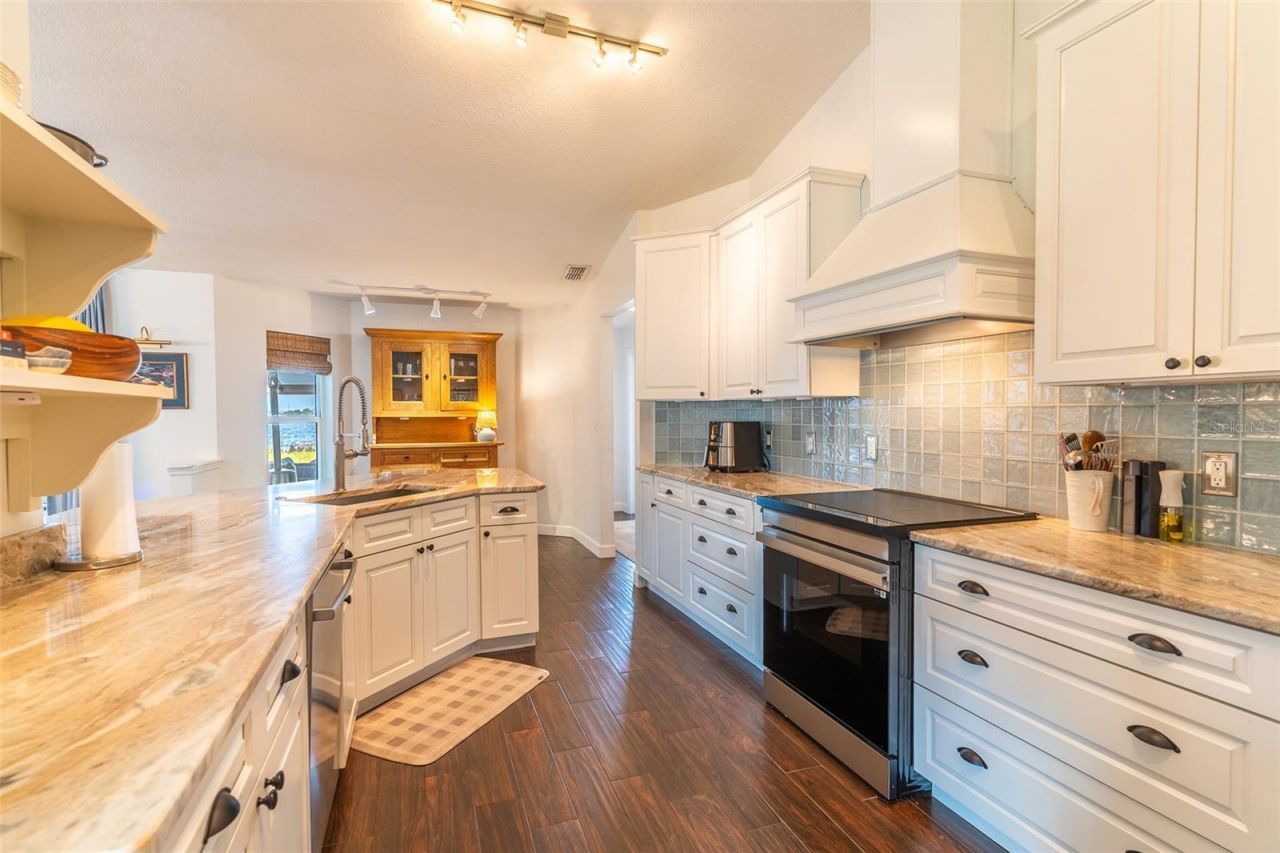 2336 W Cannon Terrace Nw, Winter Haven, FL 33881 Photo