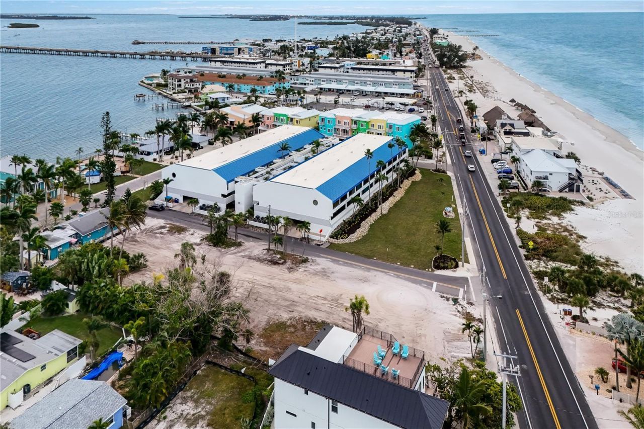 1101 Gulf Drive N, Bradenton Beach, FL 34217 Photo