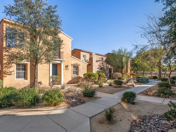 653 Calle Vibrante, Palm Desert, CA 92211
