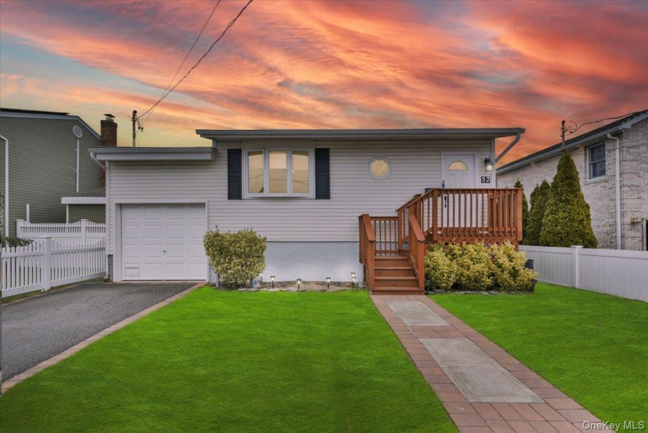 57 Jackson Place, Massapequa, NY 11758 Main Photo