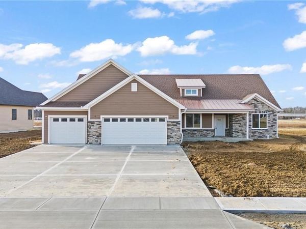 2672 Pleasant View Drive, Troy, OH 45373