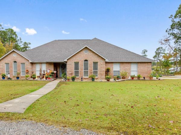 14449 Pine Ridge Road, Vancleave, MS 39565