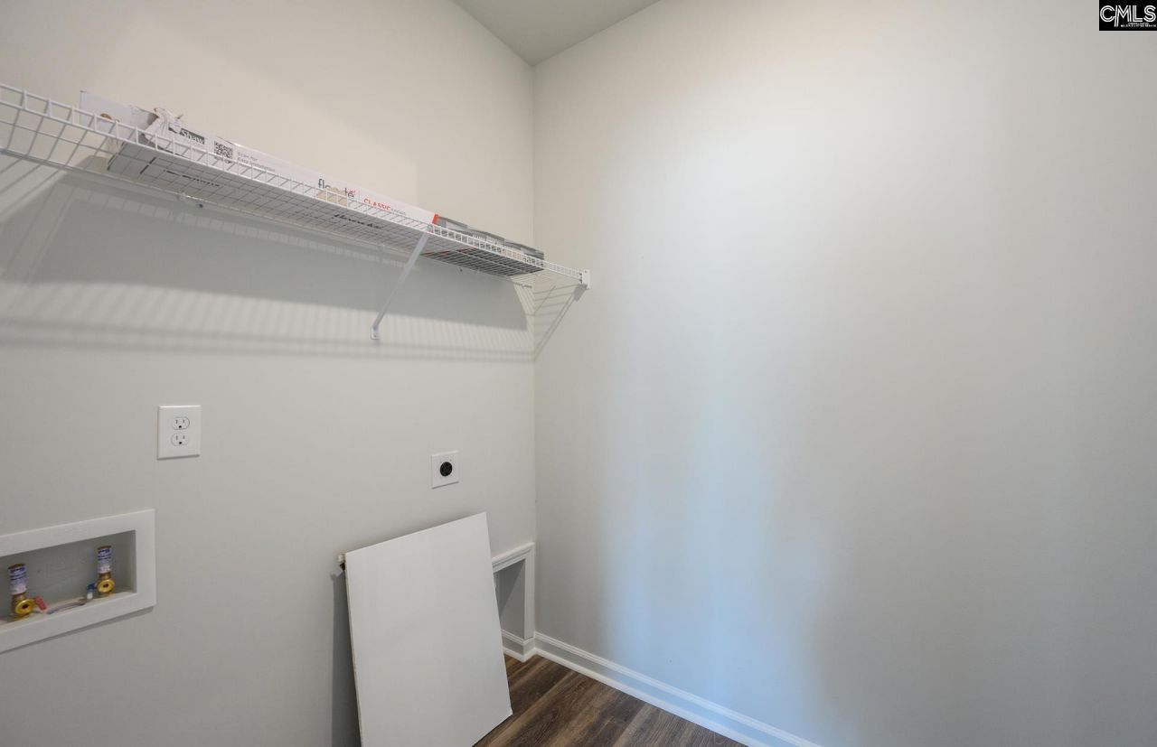 541 Carters Grove Lane  Photo 11