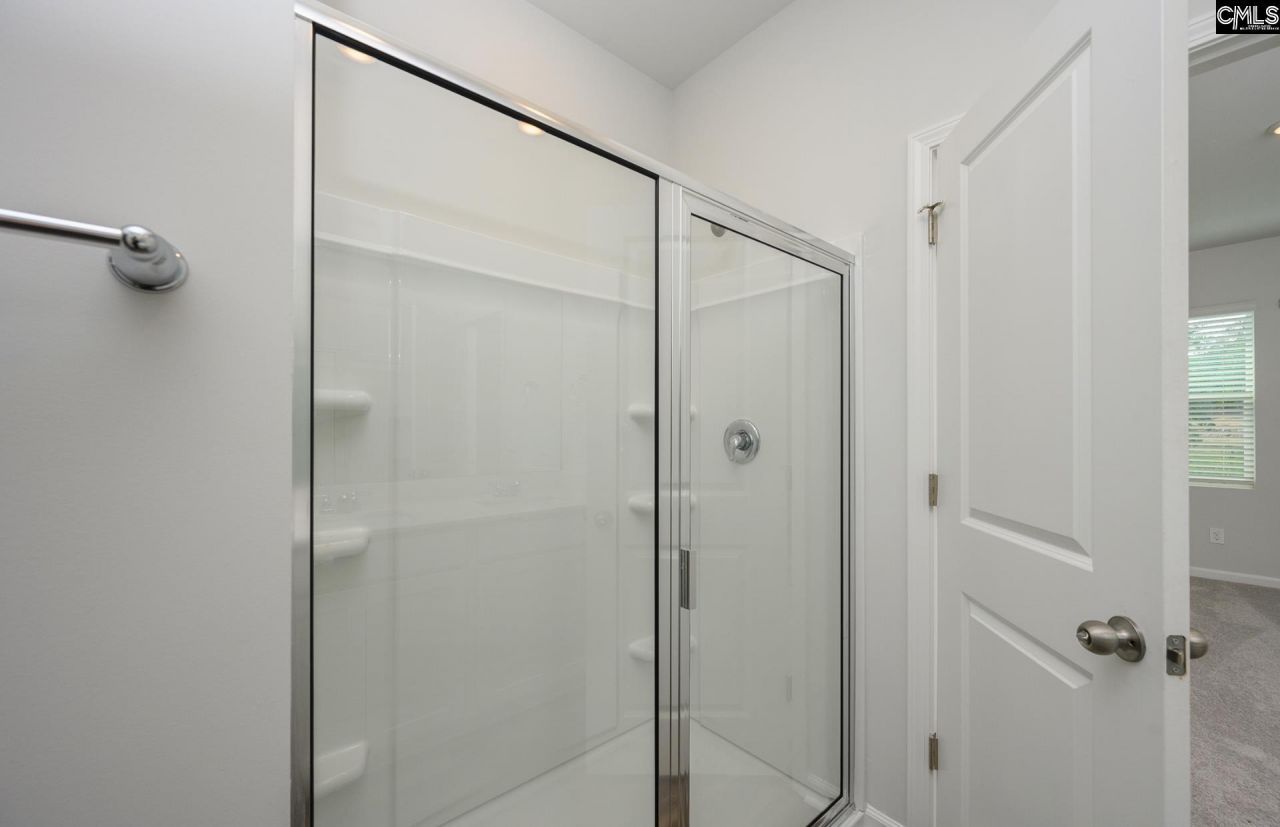 541 Carters Grove Lane  Photo 18