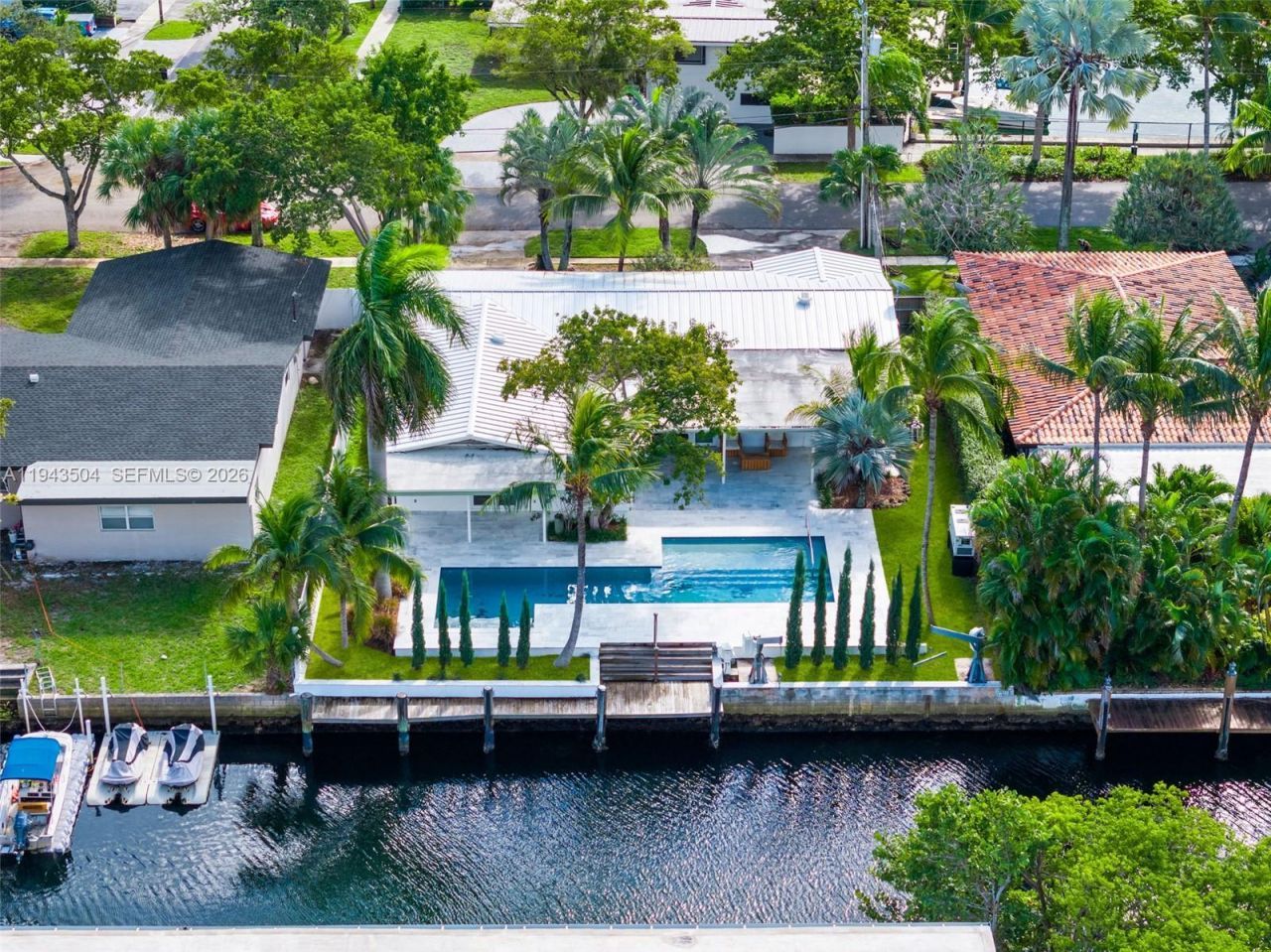 1895 Ixora Rd , North Miami, FL 33181 Photo