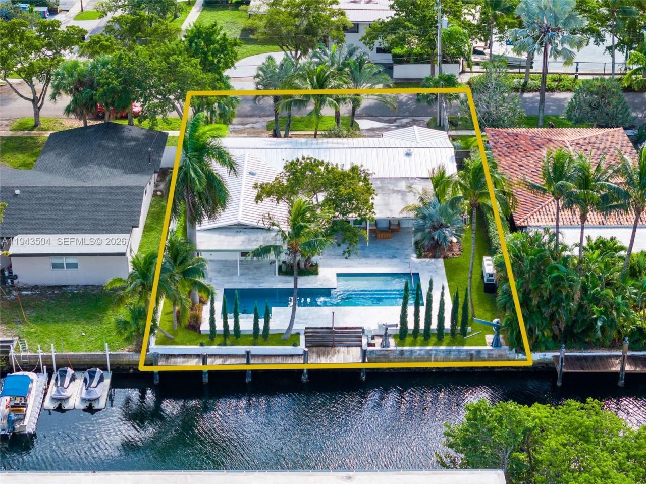 1895 Ixora Rd , North Miami, FL 33181 Photo