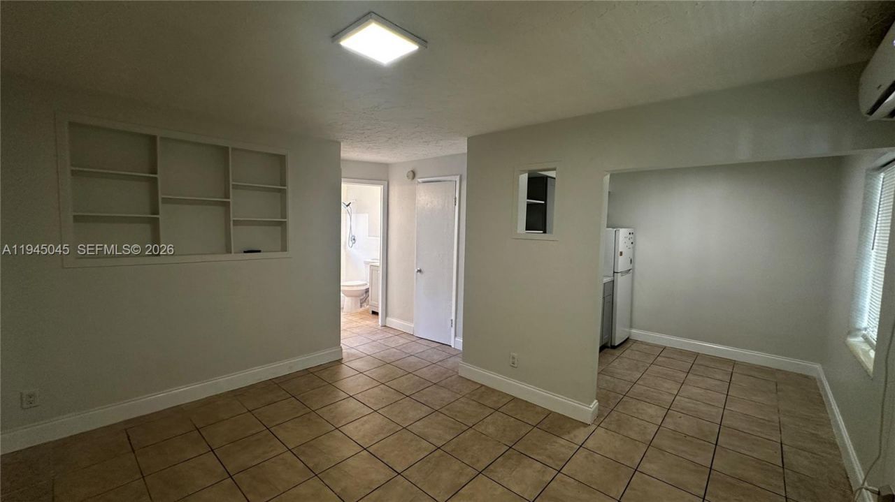 732 Moffett St, Unit 3, Hallandale Beach, FL 33009 Photo