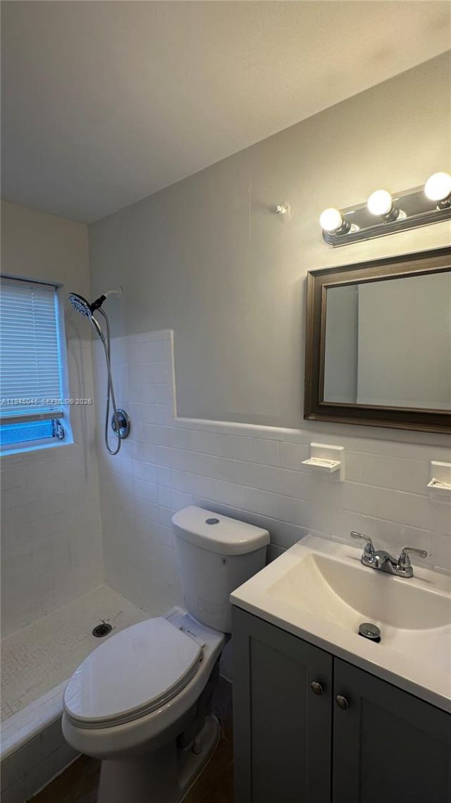 732 Moffett St, Unit 3, Hallandale Beach, FL 33009 Photo