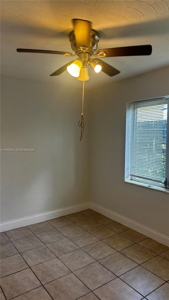 732 Moffett St, Unit 3, Hallandale Beach, FL 33009 Photo