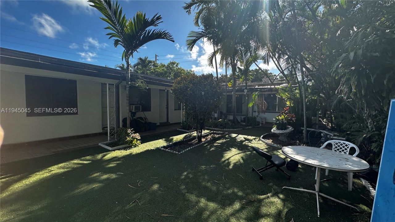 732 Moffett St, Unit 3, Hallandale Beach, FL 33009 Photo