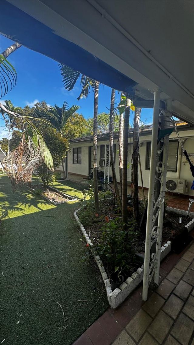 732 Moffett St, Unit 3, Hallandale Beach, FL 33009 Photo