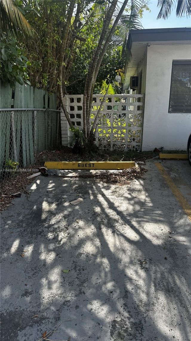 732 Moffett St, Unit 3, Hallandale Beach, FL 33009 Photo