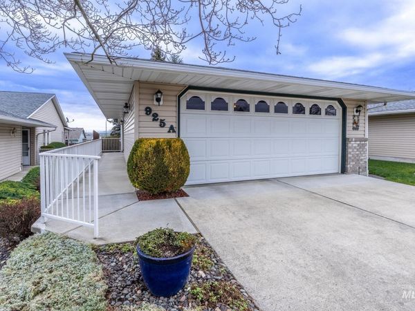 925 Hawthorne Street, Unit A, Lewiston, ID 83501