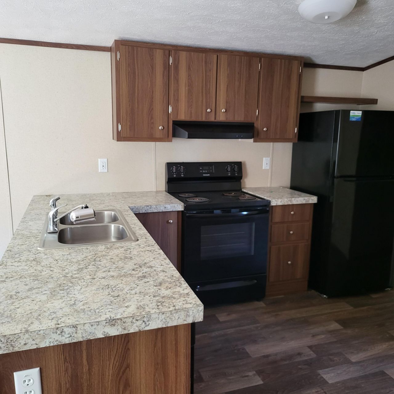 111 Pamela Avenue Photo 12