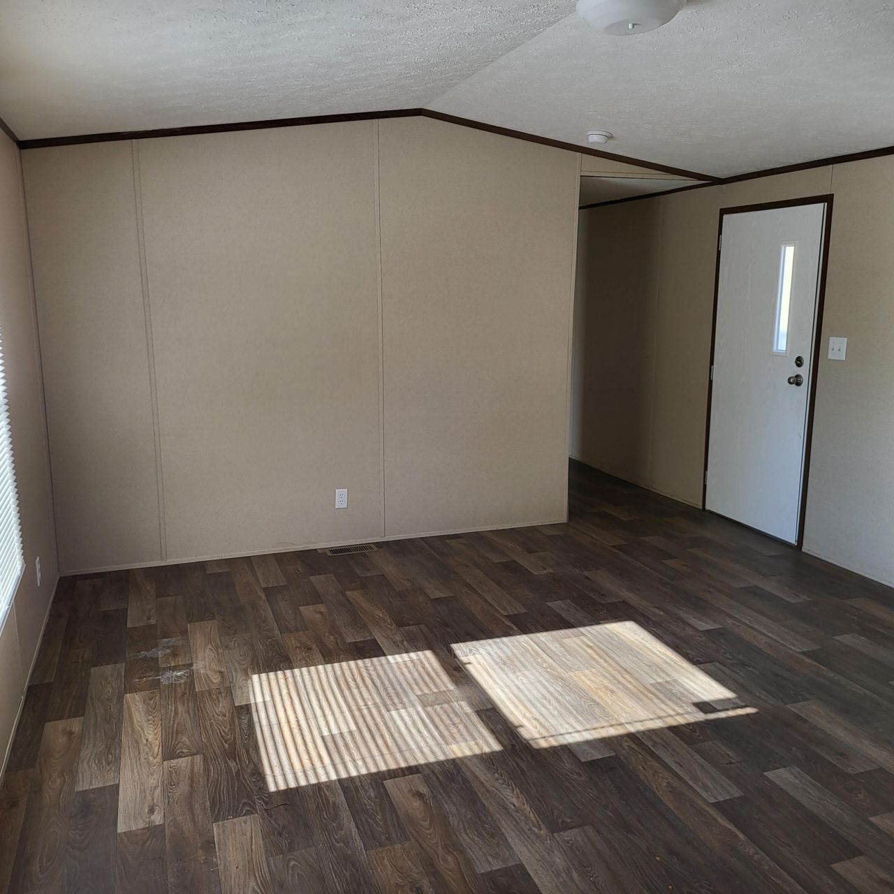 111 Pamela Avenue Photo 15