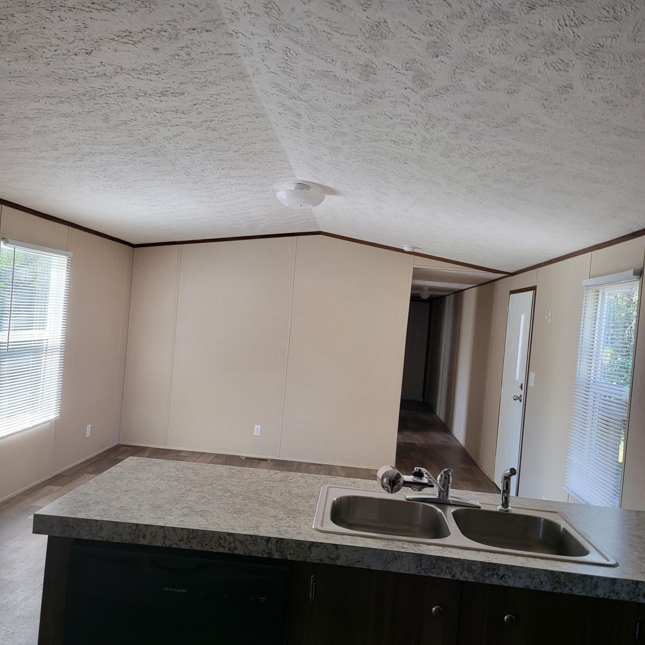 111 Pamela Avenue Photo 16