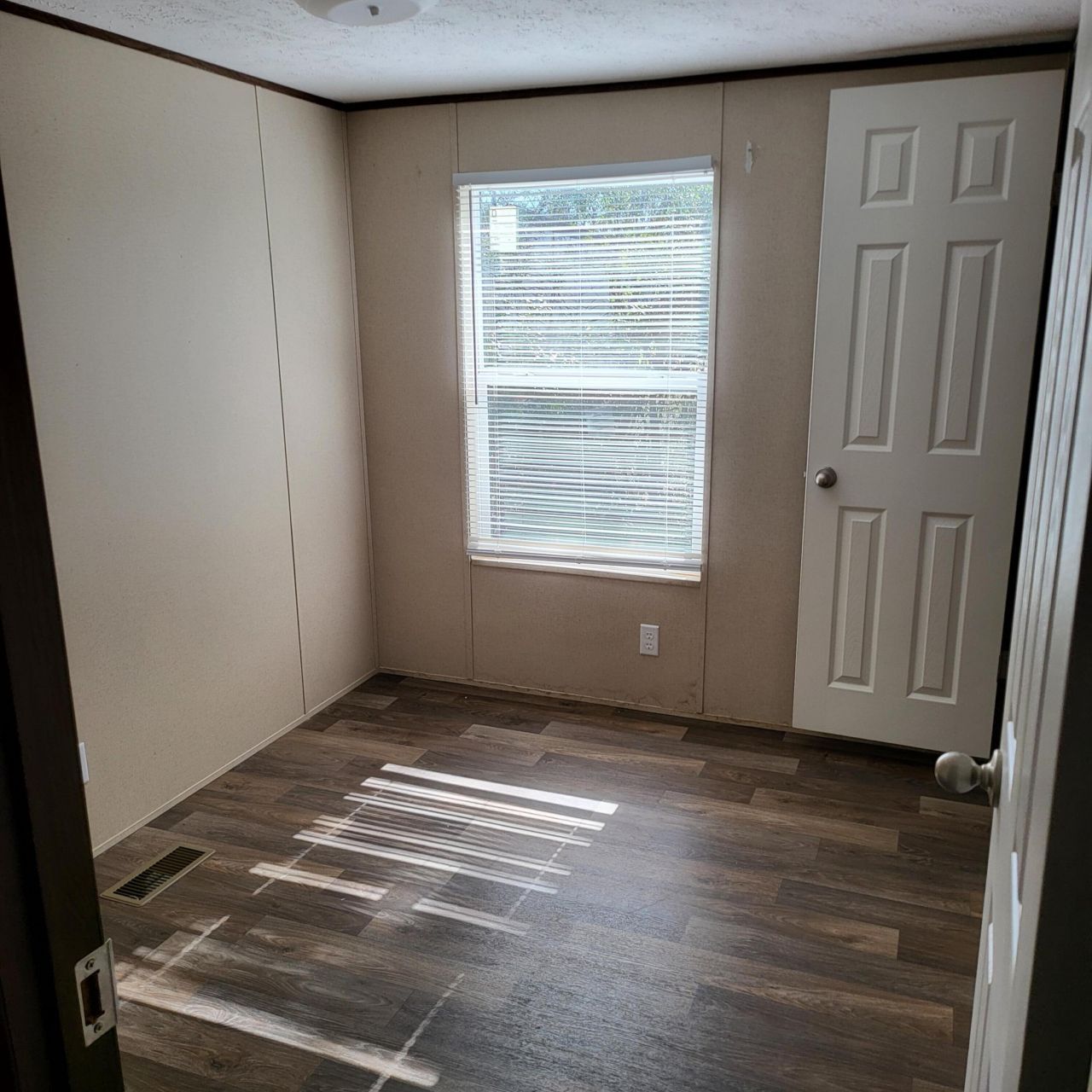 111 Pamela Avenue Photo 26