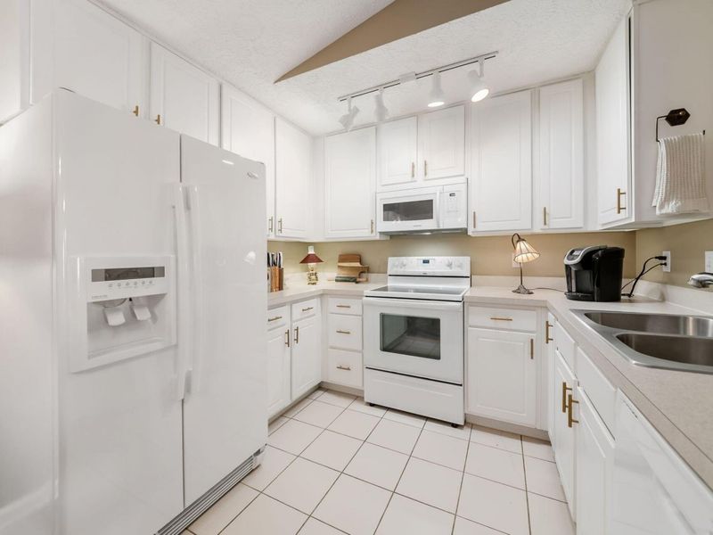 676 Wadebridge Drive, Unit 5A, Blacklick, OH 43004 Photo 19