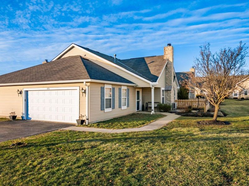 676 Wadebridge Drive, Unit 5A, Blacklick, OH 43004 Photo 2