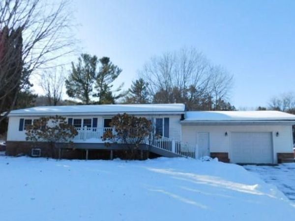 215 2nd Avenue, Knapp, WI 54749