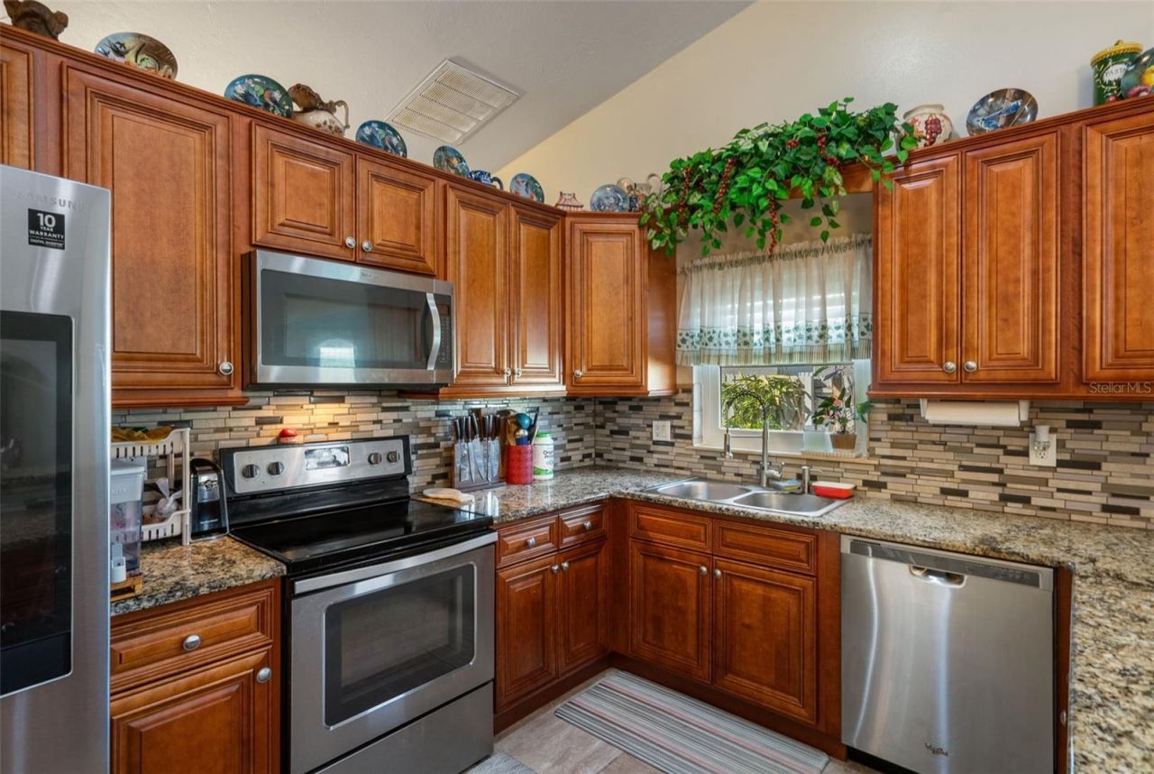 10421 Templewood Court, Spring Hill, FL 34608 Photo