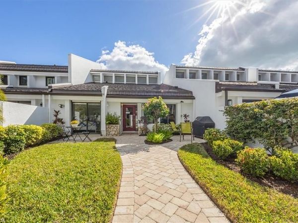 190 Bears Paw TRL, NAPLES, FL 34105