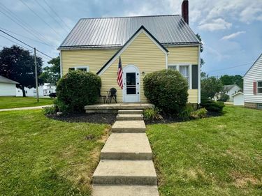 106 W Rambo Street, Danville, OH 43014