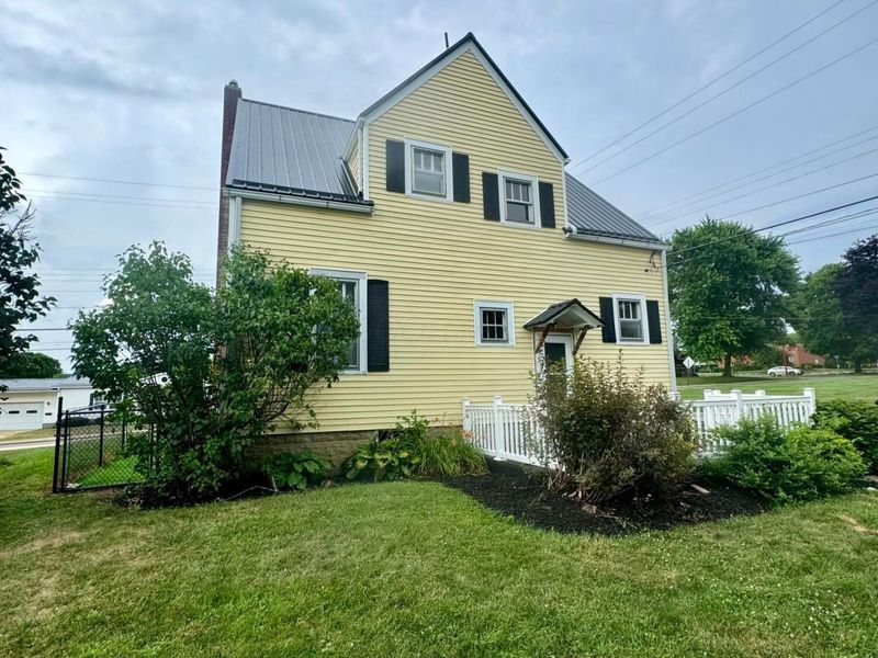 106 W Rambo Street , Danville, OH 43014 Photo 5