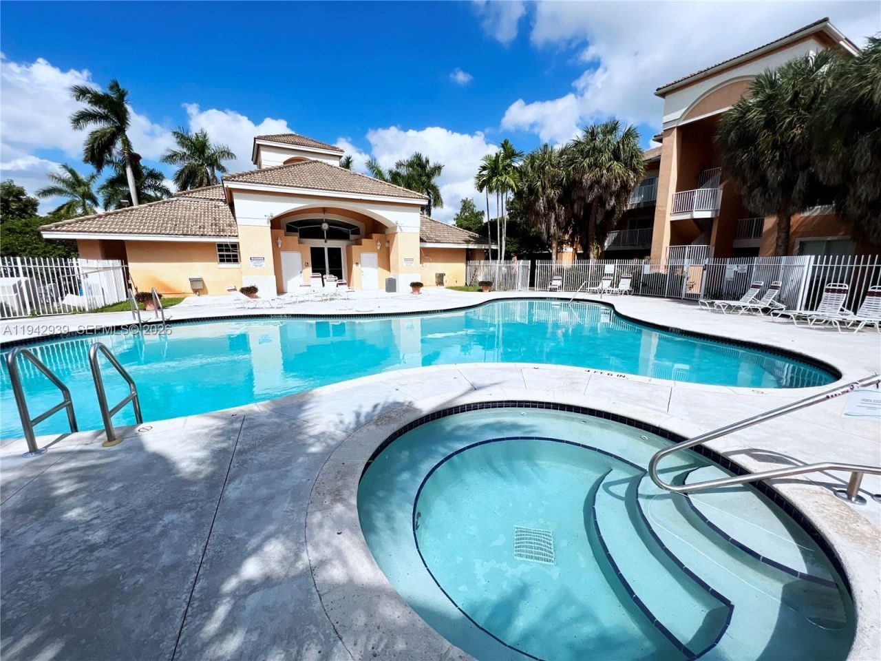 6992 SW 39th St, Unit I302, Davie, FL 33314 Photo